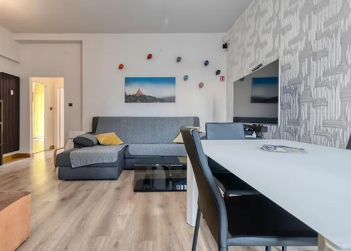 Dimora Del Guercino شقة